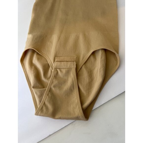Seamless Shapewear Bodysuit With Ribbed Details In Beige -Size XS/S - Picture 4 of 8